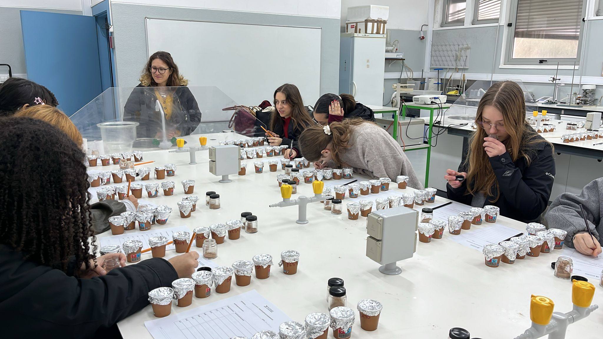 Escola fora de portas - projeto Farm4Future